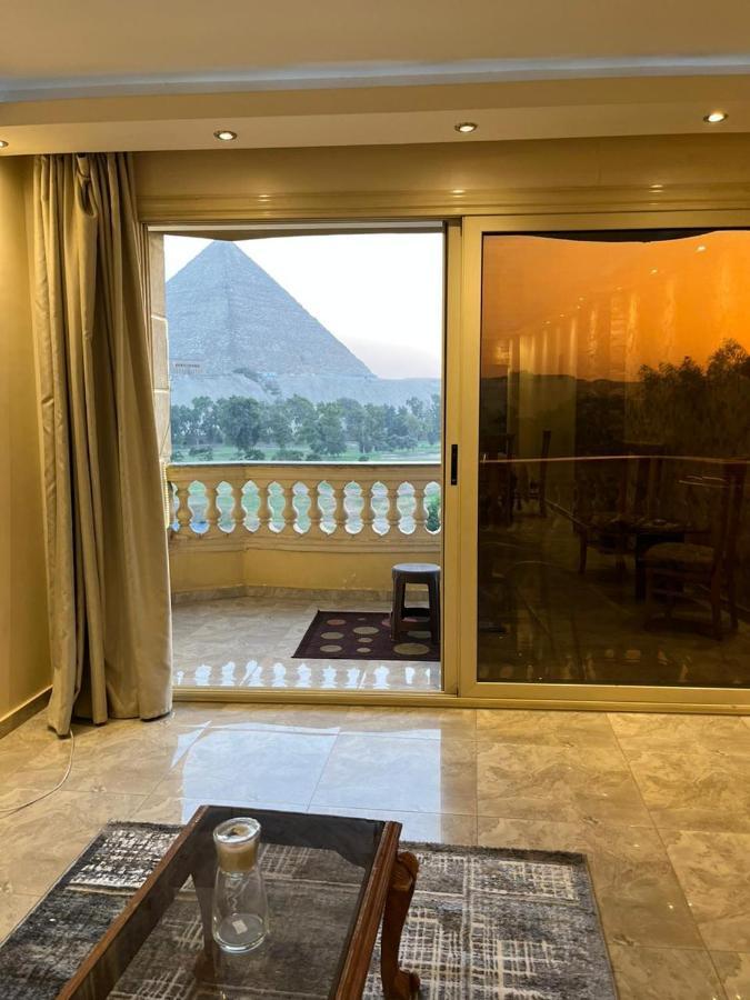 Pyramids Golf View ,apartment